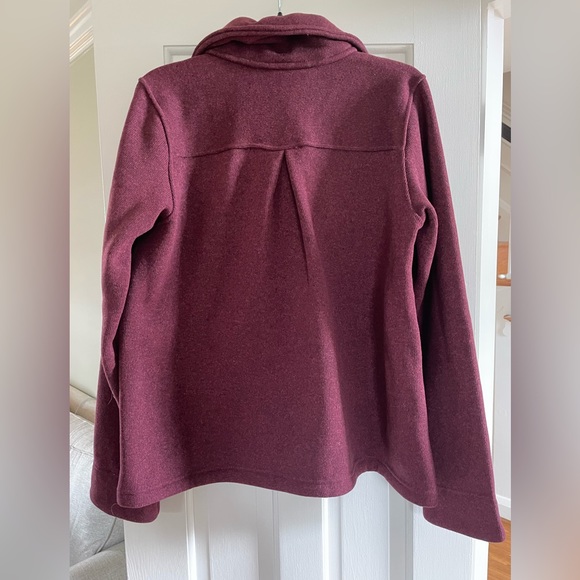 Women’s Patagonia Sweater Jacket - Picture 2 of 3